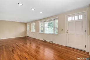 42 Sadler St, Windsor Locks, CT 06096 - Photo 8