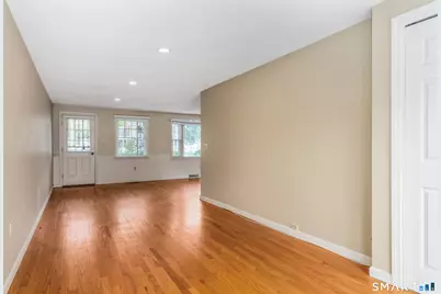 42 Sadler Street, Windsor Locks, CT 06096 - Photo 12