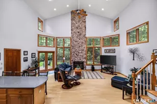 10 Ricky Ln, Preston, CT 06365 - Photo 4