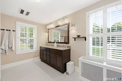 124 Main Street, East Hampton, CT 06424 - Photo 18