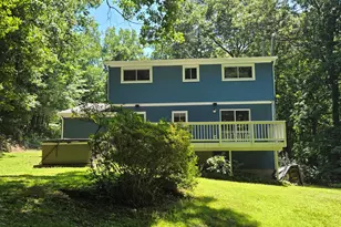 231 Crestwood Dr, Naugatuck, CT 06770 - Photo 2