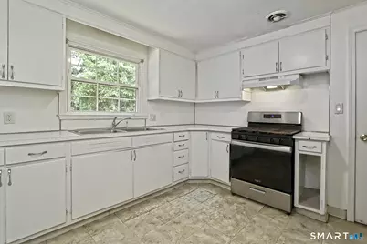110 Roger White Drive, New Haven, CT 06511 - Photo 14