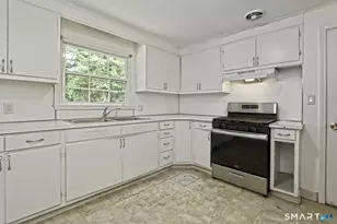 110 Roger White Dr, New Haven, CT 06511 - Photo 14