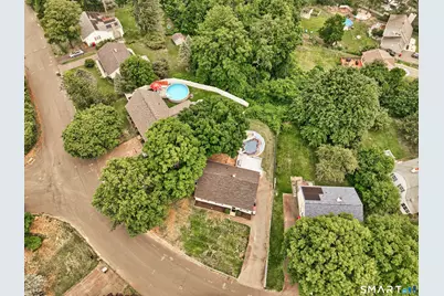 33 Red Robin Road, Naugatuck, CT 06770 - Photo 40