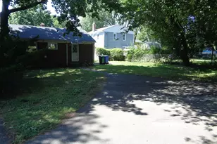 318 Stonybrook Rd, Stratford, CT 06614 - Photo 8