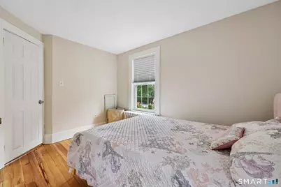 10 Middle Lane, Simsbury, CT 06070 - Photo 14