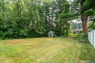 2425 Albany Avenue, West Hartford, CT 06117 - Photo 34