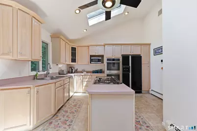 134 Ponus Avenue, Norwalk, CT 06850 - Photo 14