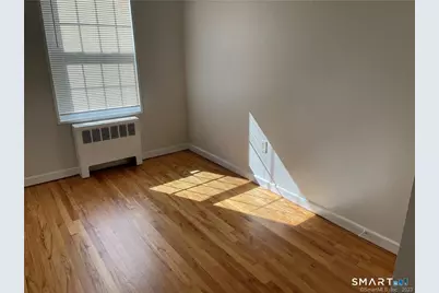 50 Mencel Circle #C, Bridgeport, CT 06610 - Photo 4