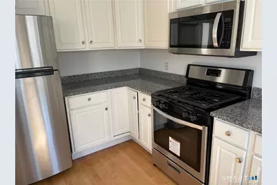 50 Mencel Circle #C, Bridgeport, CT 06610 - Photo 2