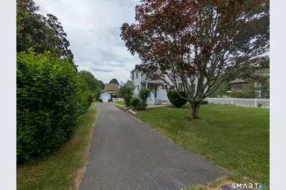 10 Shore Road, Waterford, CT 06385 - Photo 18