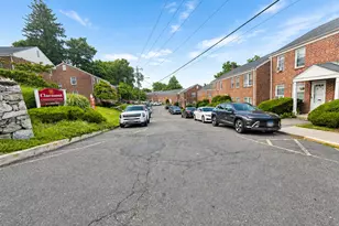 29 Clarmore Dr, Norwalk, CT 06850 - Photo 12