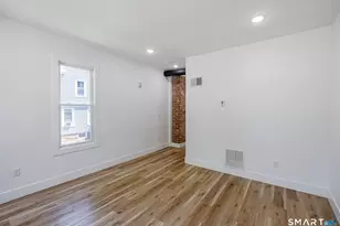 122 High St, Bristol, CT 06010 - Photo 4