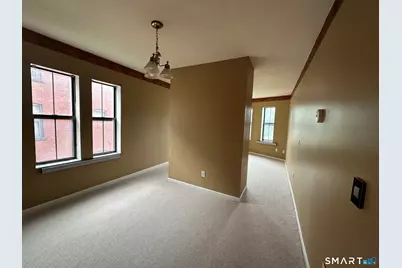 36 Essex Street #1C, Hartford, CT 06114 - Photo 6
