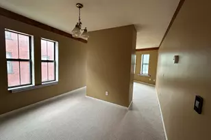 36 Essex St, Hartford, CT 06114 - Photo 6