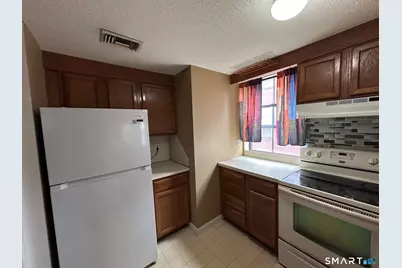 36 Essex Street #1C, Hartford, CT 06114 - Photo 12