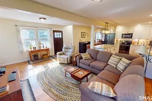 25 Beckwith St, East Lyme, CT 06357 - Photo 10