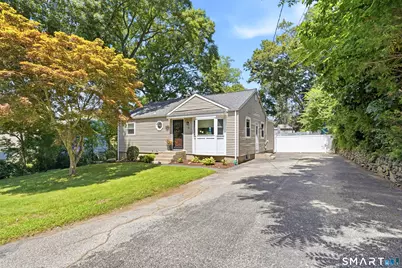 31 Sunset Drive, Shelton, CT 06484 - Photo 2