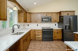 26 Old Putnam Rd Ext, Plainfield, CT 06239 - Photo 4
