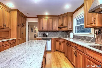 52 Lauderdale Drive, Trumbull, CT 06611 - Photo 24