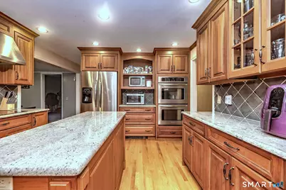 52 Lauderdale Drive, Trumbull, CT 06611 - Photo 24