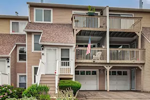 105 Peddlars Dr, Branford, CT 06405 - Photo 2