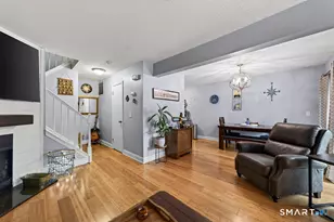 105 Peddlars Dr, Branford, CT 06405 - Photo 8