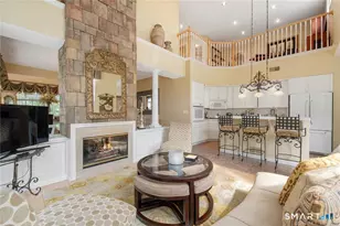 1 Priorwood Gardens, Cromwell, CT 06416 - Photo 2