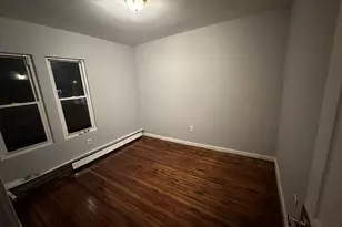 634 Garden St, Hartford, CT 06112 - Photo 6