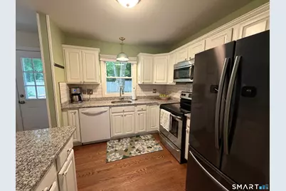 11 Hall Passway, Danbury, CT 06811 - Photo 18
