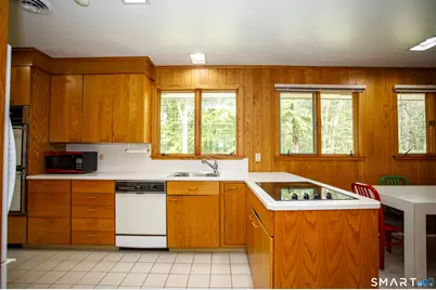 55 Butternut Drive, Norwich, CT 06360 - Photo 12