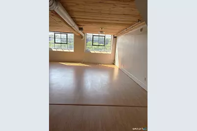 68 Thermos Avenue #213B, Norwich, CT 06360 - Photo 2