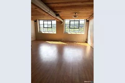 68 Thermos Avenue #213B, Norwich, CT 06360 - Photo 1