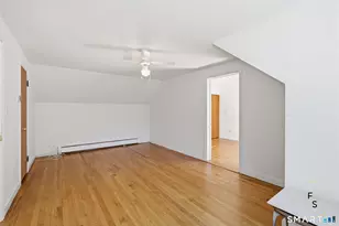 24 Amos St, Hamden, CT 06518 - Photo 30