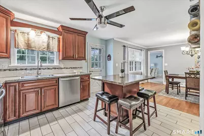 7 Thorburn Avenue, Trumbull, CT 06611 - Photo 6