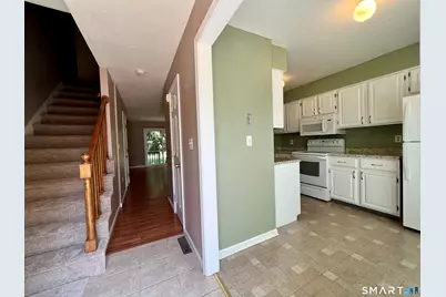 9 Ayreshire Court #9, Suffield, CT 06078 - Photo 2