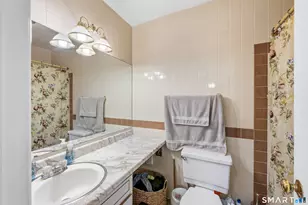 200 Woodmont Ave, Bridgeport, CT 06606 - Photo 16