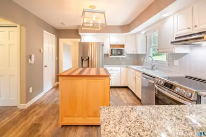 8 Holly Street, Stonington, CT 06379 - Photo 16