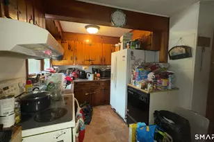 39 Emma Rd, Stamford, CT 06905 - Photo 6