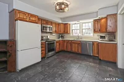 428 Peck Lane, Orange, CT 06477 - Photo 6