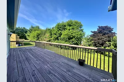 93 Woodland Avenue, Bloomfield, CT 06002 - Photo 4