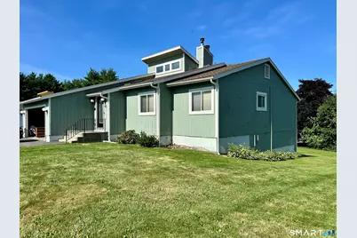 93 Woodland Avenue, Bloomfield, CT 06002 - Photo 1