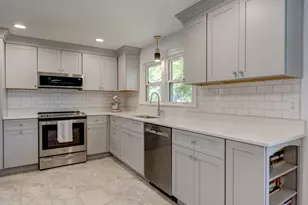 512 Pleasant St, Windham, CT 06226 - Photo 16