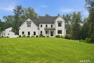 43 Oakridge Dr, Avon, CT 06001 - Photo 1