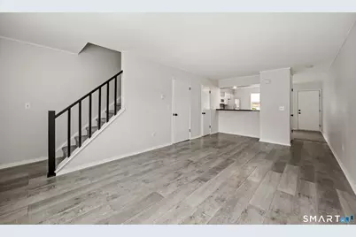 921 Hamilton Avenue #13, Waterbury, CT 06706 - Photo 2