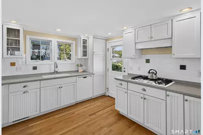 15 James Street, Stonington, CT 06378 - Photo 14