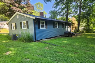 44 Richmond Rd, Putnam, CT 06260 - Photo 2