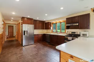 13 Woodridge Dr, Barkhamsted, CT 06063 - Photo 4