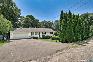 30 Adella St, Naugatuck, CT 06770 - Photo 2