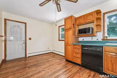 30 Adella Street, Naugatuck, CT 06770 - Photo 8